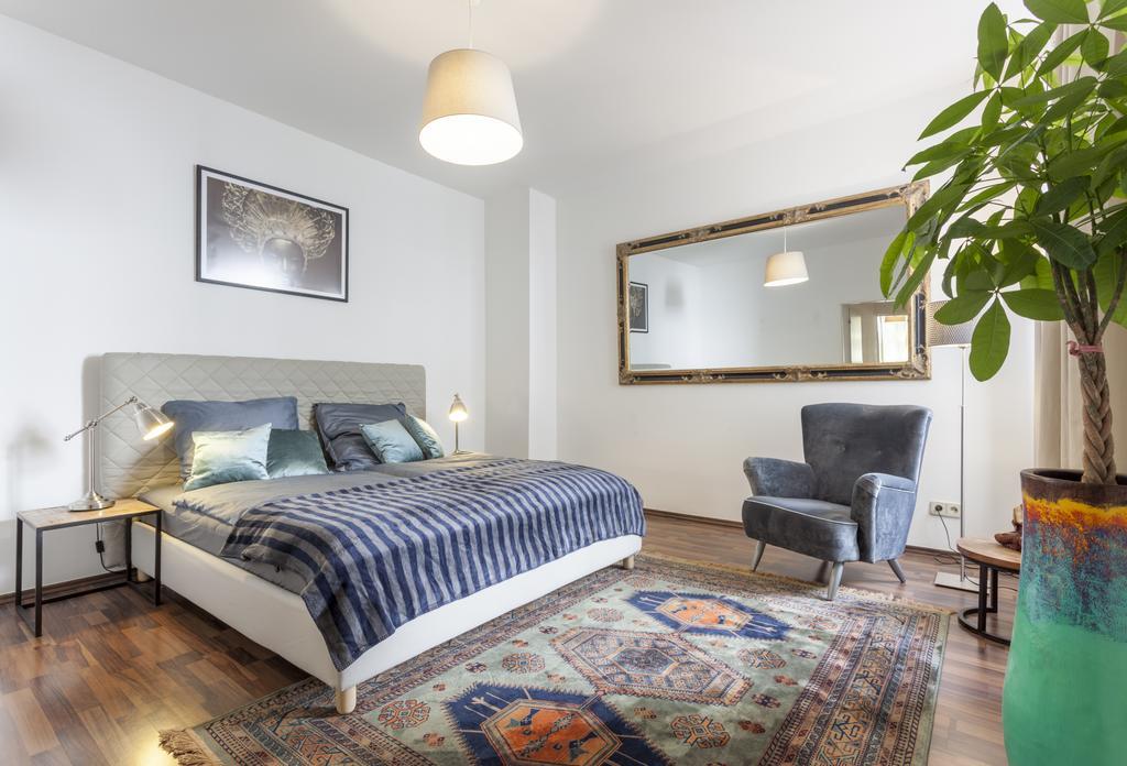 The Rheinsberger - Cosy 2Br One Living Room Up To 6 ベルリン エクステリア 写真