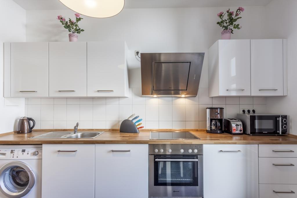 The Rheinsberger - Cosy 2Br One Living Room Up To 6 ベルリン エクステリア 写真