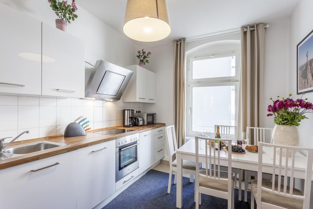 The Rheinsberger - Cosy 2Br One Living Room Up To 6 ベルリン エクステリア 写真